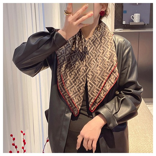 [홍콩명품,FENDI] 펜디 23SS 패턴 70-70 실크 스카프, ET1077, JX, 홍콩명품쇼핑몰,무브타임,악세사리,잡화,생활용품