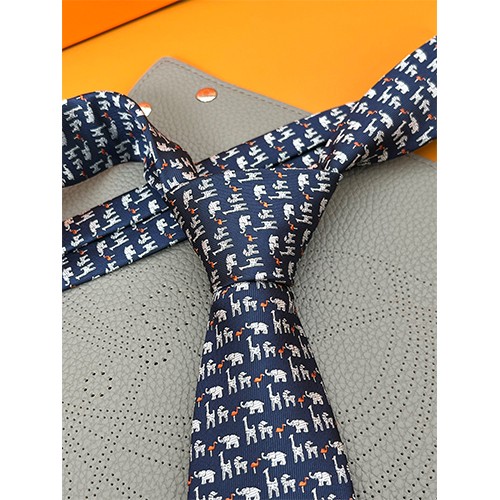 [홍콩명품.Hermes] 에르메스 23SS 로고 패턴 자수 남성 넥타이 (네이비), ET1523, JX, 홍콩명품쇼핑몰,인터넷명품,온라인명품사이트,여자명품,해외직구