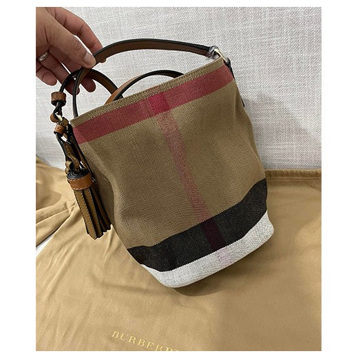 [홍콩명품.Burberry] 버버리 23SS ASHBY 캔버스 크로스백, BGM1807, BC, 홍콩명품가방,명품쇼핑몰,크로스백,핸드백,구매대행,무브타임
