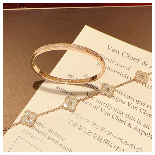 [홍콩명품.CARTIER] 까르띠에 23SS 로고 주얼리 장식 팔찌 셋트 (2컬러), ET1636, AGG, 홍콩명품가방,명품쇼핑몰,크로스백,핸드백,구매대행,무브타임