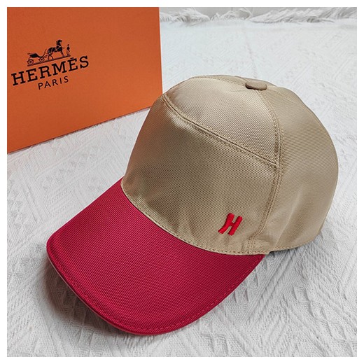 [홍콩명품.Hermes] 에르메스 23SS 로고 자수 볼캡 모자 (베이지-레드), CA0158, NNT, 홍콩명품쇼핑몰,인터넷명품,온라인명품사이트,남자명품,해외직구