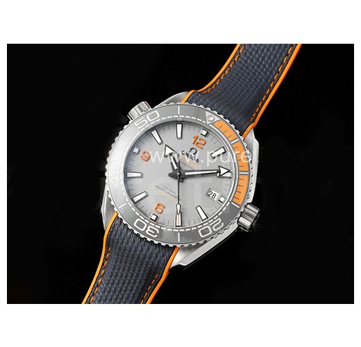 [홍콩명품시계.OMEGA] 오메가 시마스터 플래닛오션 43.5mm 그레이 다이얼