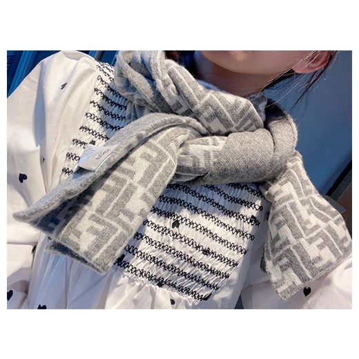 [홍콩명품,FENDI] 펜디 23SS 로고  30-180 캐시미어 스카프, ET1776, NNT, 홍콩명품가방,명품쇼핑몰,크로스백,핸드백,구매대행,무브타임