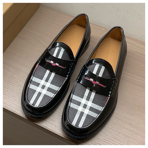 [홍콩명품.Burberry] 버버리 24SS 로고 체크패턴 가죽 로퍼 (그레이), SE2620, S2, 홍콩명품쇼핑몰,무브타임,악세사리,잡화,생활용품