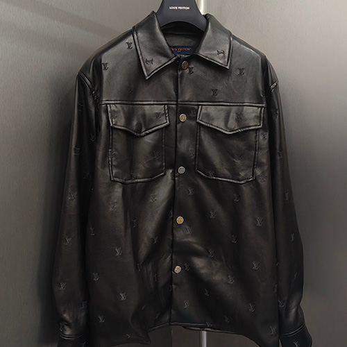[홍콩명품.LOUIS VUITTON] 루이비통 24SS LV로고 패턴 레더 가죽 남방 셔츠 1AIOB, BM12318, JU, 홍콩명품의류,구매대행,온라인명품