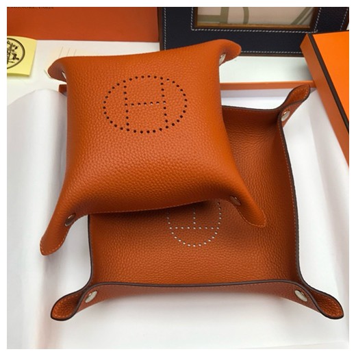 [홍콩명품.Hermes] 에르메스 24SS 로고 선물용 레더 가죽 인테리어 소품 수납판 2PCS (올오렌지, S-22x22cm, L-25x25cm), ET2264, ZAKKA, 명품악세사리,팔찌,귀걸이,반지