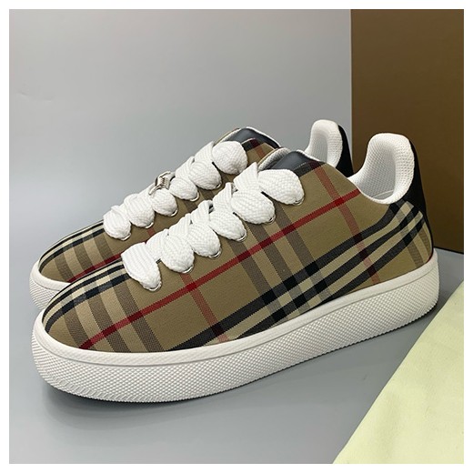[홍콩명품.Burberry] 버버리 24SS 로고 체크 패턴 스니커즈 운동화 (카라멜), SE2890, PMD, 명품스니커즈,운동화,구두,로퍼,하이탑,신발