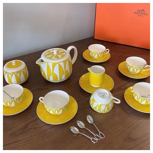 [홍콩명품.Hermes] 에르메스 24SS 선물용 로고 도자기 티포트 티컵 커피컵 세트 (21pcs), ET2330, ZAKKA, 명품악세사리,팔찌,귀걸이,반지