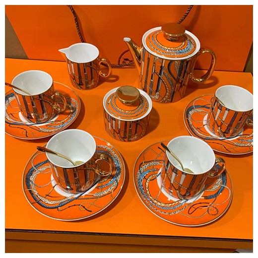 [홍콩명품.Hermes] 에르메스 24SS 선물용 로고 도자기 티포트 티컵 커피컵 세트 (15pcs), ET2343, ZAKKA, 명품악세사리,팔찌,귀걸이,반지