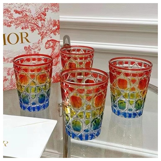 [홍콩명품,Christian Dior] 디올 24SS 선물용 로고 크리스탈 유리컵 세트 (4pcs), ET2346, ZAKKA, 명품악세사리,팔찌,귀걸이,반지