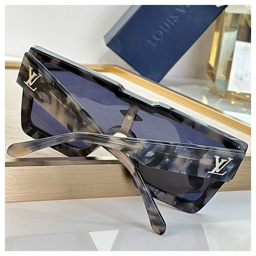 [홍콩명품.LOUIS VUITTON] 루이비통 24SS 로고 연예인 여자 남자 선글라스 Z1547 (블랙), SG569, JX, 홍콩명품쇼핑몰,무브타임,사이트,쇼핑몰,해외직구,구매대행