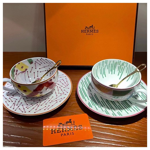 [홍콩명품.Hermes] 에르메스 24SS 선물용 로고 도자기 티컵 커피컵 세트 (6pcs), ET2613, ZAKKA, 명품악세사리,팔찌,귀걸이,반지