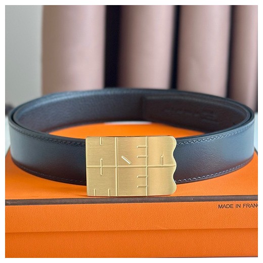 [홍콩명품.Hermes] 에르메스 24SS 금장 로고 BOUCLE DE CEINTURE TYPO & CUIR DE CEINTURE 리버서블 레더 가죽 벨트 (블랙), 3.2cm, BT1293, MR, 명품레플리카,인터넷쇼핑몰,남자명품,해외직구