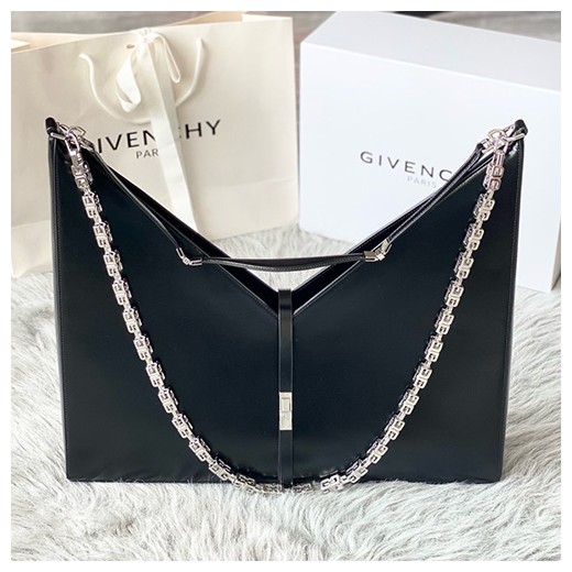[홍콩명품.GIVENCHY] 지방시 24SS 로고 CUT OUT 레더 가죽 핸드백 토트백 (블랙), BGM4121, BDA, 홍콩명품가방,명품쇼핑몰,크로스백,핸드백,구매대행