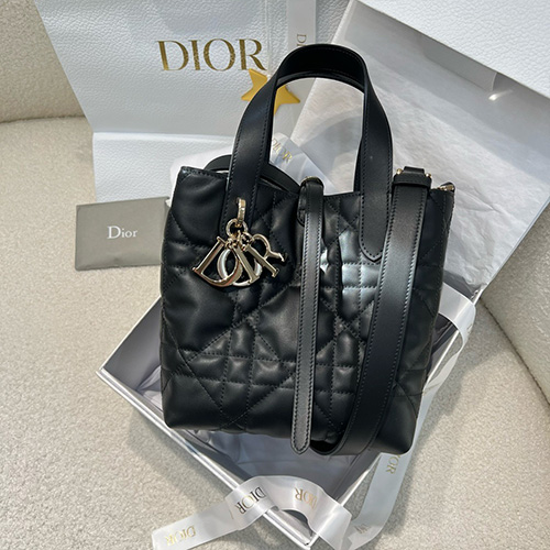 [홍콩명품,Christian Dior] 디올 25SS 로고 TOUJOURS 스몰 토트백 핸드백 (블랙), BGM4647, BDA, 홍콩명품가방,명품쇼핑몰,크로스백,핸드백,구매대행