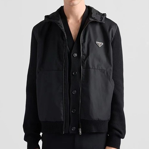 [홍콩명품,PRADA] 프라다 25SS 삼각로고 나일론 레이어드 후드 봄버 자켓 (블랙), BM19626, KB, 홍콩명품의류,구매대행,온라인명품