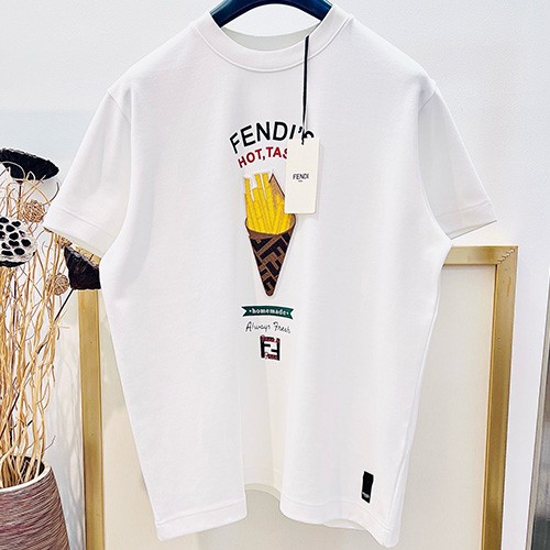 [홍콩명품,FENDI] 펜디 25SS 로고 그래픽 반팔 티셔츠 (2컬러), BM19702, YS, 홍콩명품의류,구매대행,온라인명품