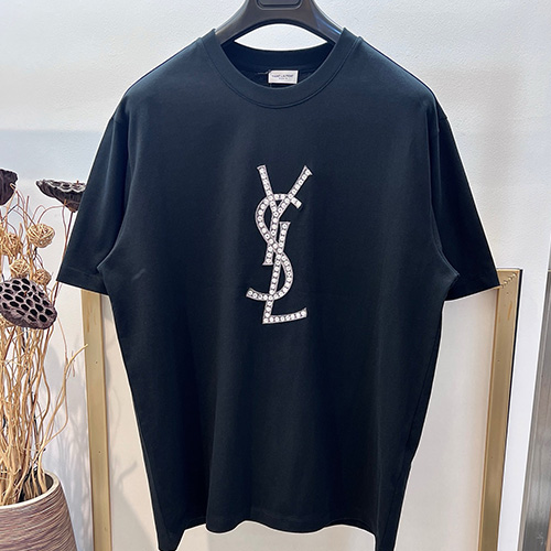 [홍콩명품.YSL] 입생로랑 25SS 로고 다이아 장식 반팔 티셔츠 (블랙), BM20233, YS, 홍콩명품의류,구매대행,온라인명품