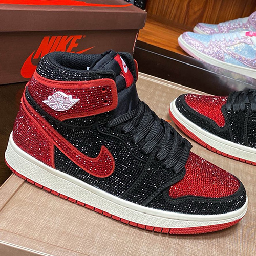 [홍콩명품.NIKE] 나이키 25SS 에어 조던 로우탑 하이탑 스니커즈 운동화 (블랙-레드), SE4714, S1, 명품스니커즈,운동화,구두,로퍼,하이탑,신발