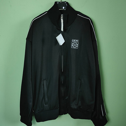 [홍콩명품.LOEWE] 로에베 25SS 로고 자수 트레이닝 하이넥 집업 자켓 (블랙), BM20335, JL, 홍콩명품의류,구매대행,온라인명품