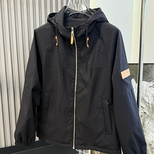 [홍콩명품.LOUIS VUITTON] 루이비통 25SS 로고 모노그램 후드 바람막이 자켓 (블랙), BM20418, G5, 홍콩명품의류,구매대행,온라인명품