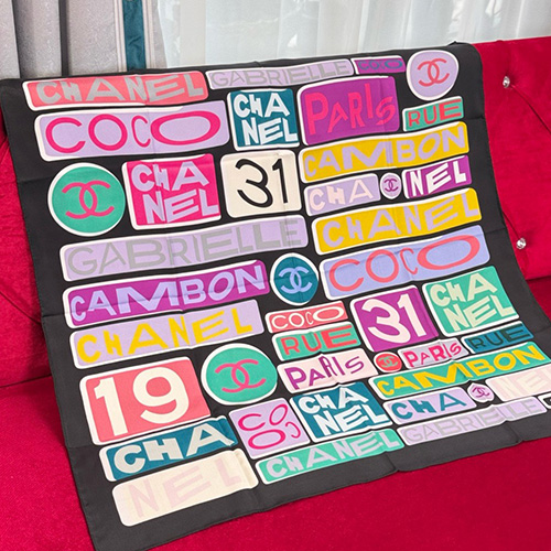 [홍콩명품.CHANEL] 샤넬 25SS 로고 패턴 90-90 실크 스카프 머플러 (블랙), ET2938, JX, 홍콩명품의류,구매대행,온라인명품