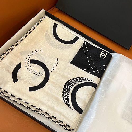 [홍콩명품.CHANEL] 샤넬 25SS 로고 COCO 패턴 90-90 실크 스카프 머플러 (블랙-아이보리), ET2979, JX, 홍콩명품의류,구매대행,온라인명품