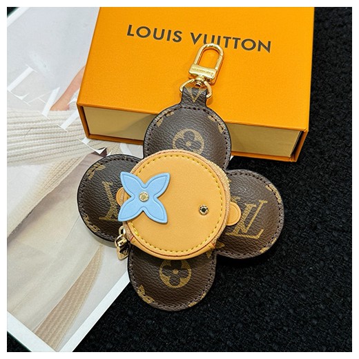 [홍콩명품.LOUIS VUITTON] 루이비통 25SS 로고 모노그램 Party Palm Springs 키홀더 키링 백참 (브라운), ET3021, JX, 홍콩명품의류,구매대행,온라인명품