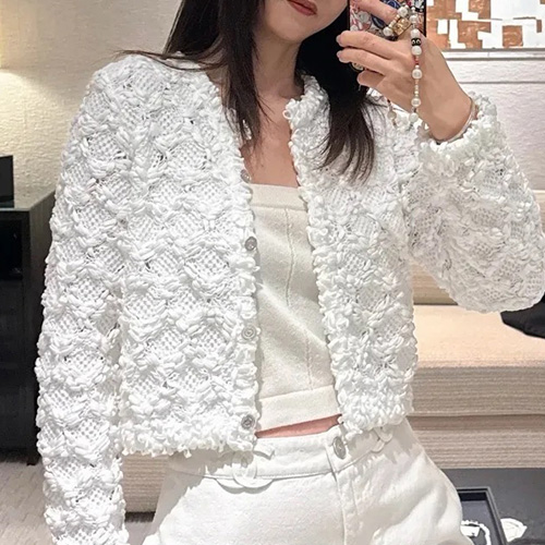 [홍콩명품.CHANEL] 샤넬 25SS 로고 패턴 여성 라운드넥 니트 가디건 자켓 (화이트), BM20583, PG, 홍콩명품의류,구매대행,온라인명품