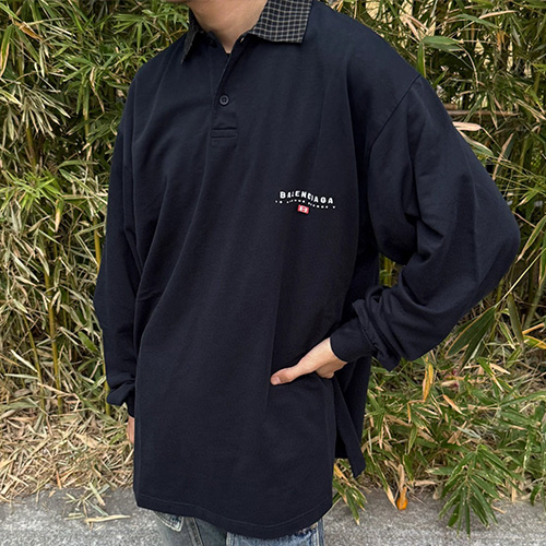 [홍콩명품.BALENCIAGA] 발렌시아가 25SS 로고 자수 카라 긴팔 티셔츠 (블랙), BM20714, KB, 홍콩명품의류,구매대행,온라인명품