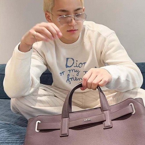 [홍콩명품,Christian Dior] 디올 25SS 로고 DIOR AND HYLTON NEL 니트 스웨터 (2컬러), BM20753, KB, 홍콩명품의류,구매대행,온라인명품