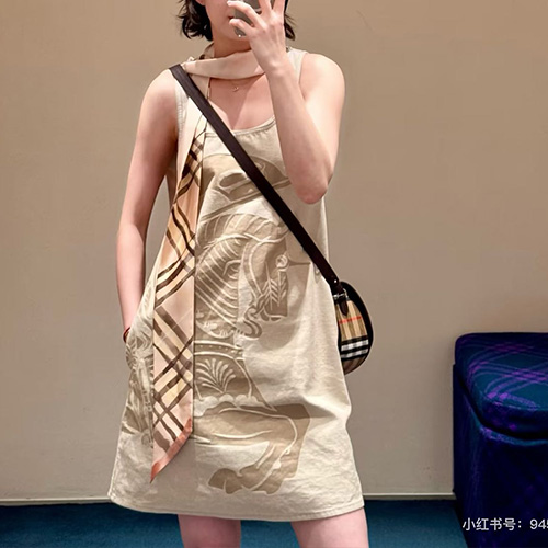 [홍콩명품.Burberry] 버버리 25SS 로고 여성 데님 런닝 탑 원피스 (베이지), BM20802, TBG, 홍콩명품의류,구매대행,온라인명품