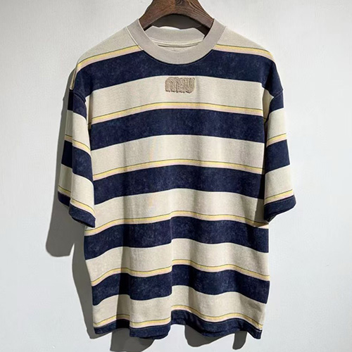 [명품레플리카,MIU MIU] 미우미우 25SS 로고 스트라이프 반팔 티셔츠 (베이지-블루), BM20850, X2, 홍콩명품의류,구매대행,온라인명품