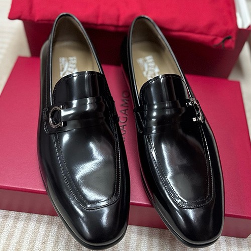 [홍콩명품.FERRAGAMO] 페레가모 25SS 로고 레더 가죽 로퍼 구두 (블랙), SE5095, H3, 명품스니커즈,운동화,구두,로퍼,하이탑,신발