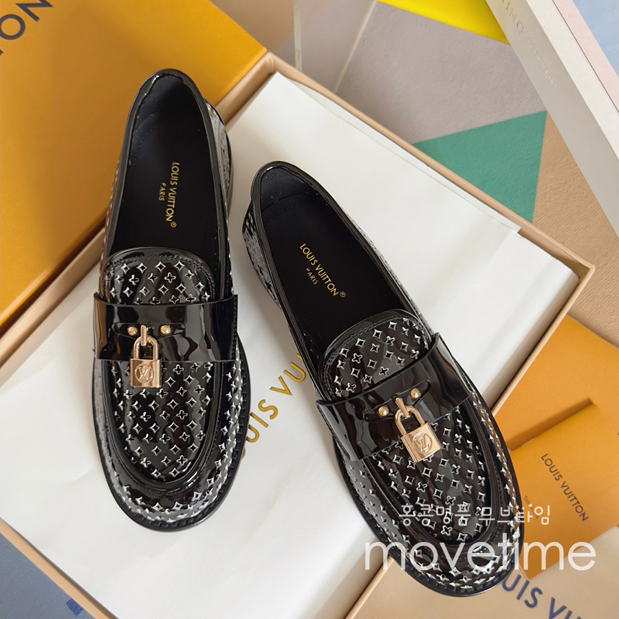 [홍콩명품.LOUIS VUITTON] 루이비통 25SS 로고 여성 모노그램 레더 가죽 2cm 굽 로퍼 (2컬러), SE5156, S4W, 명품스니커즈,운동화,구두,로퍼,하이탑,신발