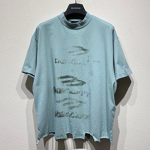 [홍콩명품.BALENCIAGA] 발렌시아가 25SS 로고 빈티지 그래피티 반팔 티셔츠 (2컬러), BM21301, CR3, 명품레플리카,미러급,온라인쇼핑몰사이트