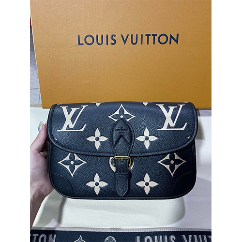 [홍콩명품.LOUIS VUITTON] 루이비통 25SS 로고 다이앤 모노그램 앙프렝뜨 M46386  (블랙), BGM4876, BDA, 홍콩명품가방,명품쇼핑몰,크로스백,핸드백,구매대행