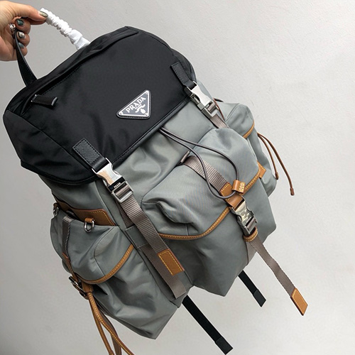 [홍콩명품,PRADA] 프라다 25SS 삼각로고 나일론 백팩 (그레이), BGM4889, BC, 홍콩명품가방,명품쇼핑몰,크로스백,핸드백,구매대행