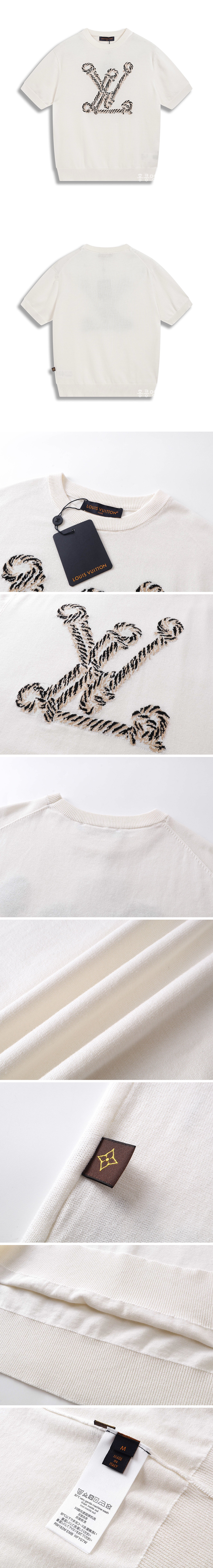 [홍콩명품.LOUIS VUITTON] 루이비통 25SS 로고 그래픽 니트 반팔 티셔츠 (화이트), BM21374, JU, 명품레플리카,미러급,온라인쇼핑몰사이트