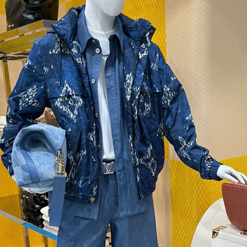 [홍콩명품.LOUIS VUITTON] 루이비통 25SS 로고 프린티드 모노그램 윈드브레이커 1AHV29, BM21391, JU, 명품레플리카,미러급,온라인쇼핑몰사이트