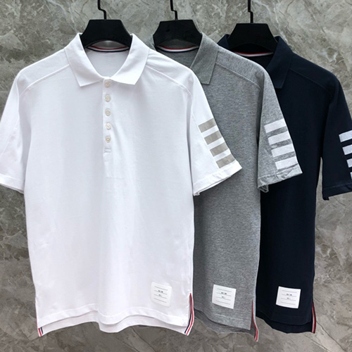 [홍콩명품.THOME BROWNE] 톰브라운 25SS 로고 4바 카라 폴로 반팔 티셔츠 (3컬러), BM21410, TB1, 명품레플리카,미러급,온라인쇼핑몰사이트