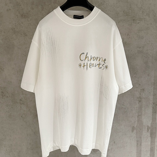[홍콩명품.Chrome Hearts] 크롬하츠 25SS 로고 그래픽 프린트 반팔 티셔츠 (2컬러), BM21424, JU, 명품레플리카,미러급,온라인쇼핑몰사이트
