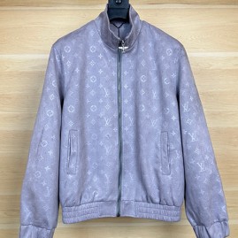 [가격문의][홍콩명품.LOUIS VUITTON] 루이비통 25SS 로고 모노그램 레더 가죽 봄버 자켓 (2컬러), BM21495, JU, 명품레플리카,미러급,온라인쇼핑몰사이트