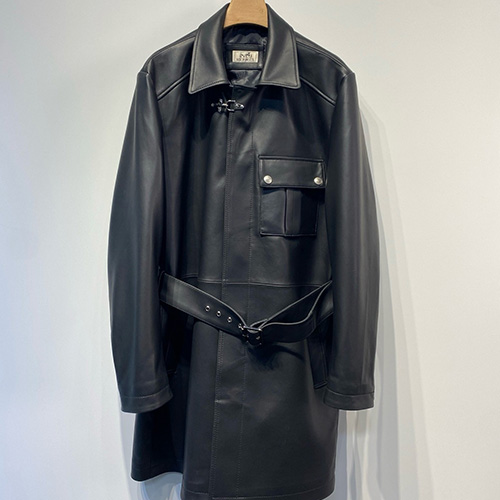 [홍콩명품.Hermes] 에르메스 25SS 로고 레더 가죽 코트 자켓 (블랙), BM21543, JL, 명품레플리카,미러급,온라인쇼핑몰사이트