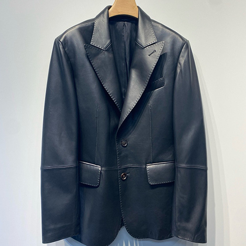 [홍콩명품.TOM FORD] 톰포드 25SS 로고 레더 가죽 정장 자켓 (블랙), BM21544, JL, 명품레플리카,미러급,온라인쇼핑몰사이트