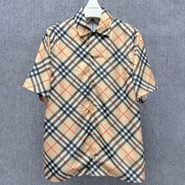 [홍콩명품.Burberry] 버버리 25SS 로고 체크패턴 반팔 남방 셔츠 + 쇼츠 반바지 상하의 세트 (베이지), BM21594, JU, 명품레플리카,미러급,온라인쇼핑몰사이트
