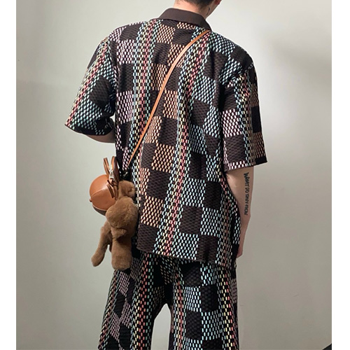 [홍콩명품.LOUIS VUITTON] 루이비통 25SS 로고 다미에 카라 오픈 반팔 티셔츠 + 쇼츠 반바지 상하의 세트 (브라운), BM21648, KK, 홍콩명품가방,명품쇼핑몰,크로스백,핸드백,구매대행