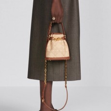 [홍콩명품,Christian Dior] 디올 25SS 로고 CEST 스몰 핸드백 (베이지), BGM4987, 홍콩명품가방,명품쇼핑몰,크로스백,핸드백,구매대행