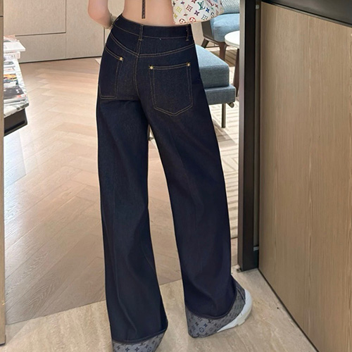 [홍콩명품.LOUIS VUITTON] 루이비통 25SS 로고 여성 모노그램 오버핏 데님 팬츠 진 청바지, BM21700, JU, 레플리카의류,미러급사이트