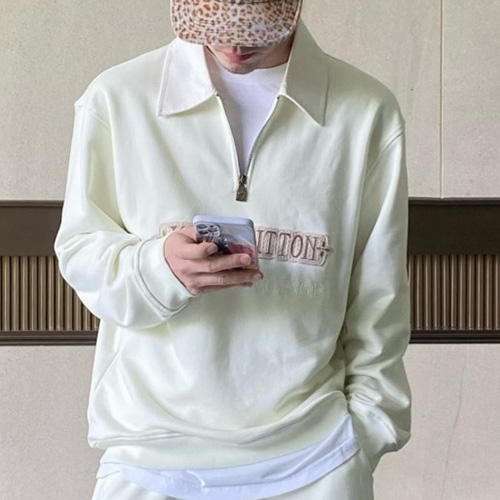 [홍콩명품.LOUIS VUITTON] 루이비통 25SS 로고 하프지퍼 카라 맨투맨 티셔츠 (아이보리), BM21767, JU, 레플리카의류,미러급사이트